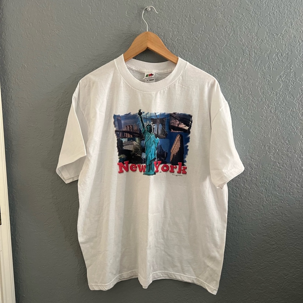 Vintage New York Statue of Liberty T-Shirt